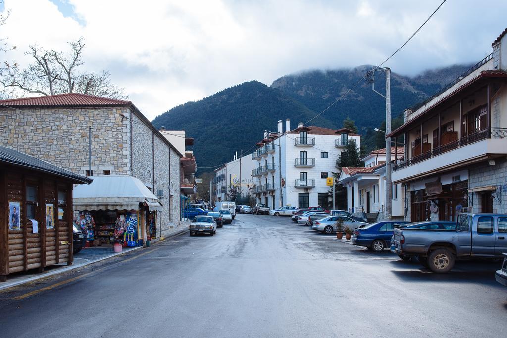 Papastavrou Apartments Kalavryta Exteriör bild