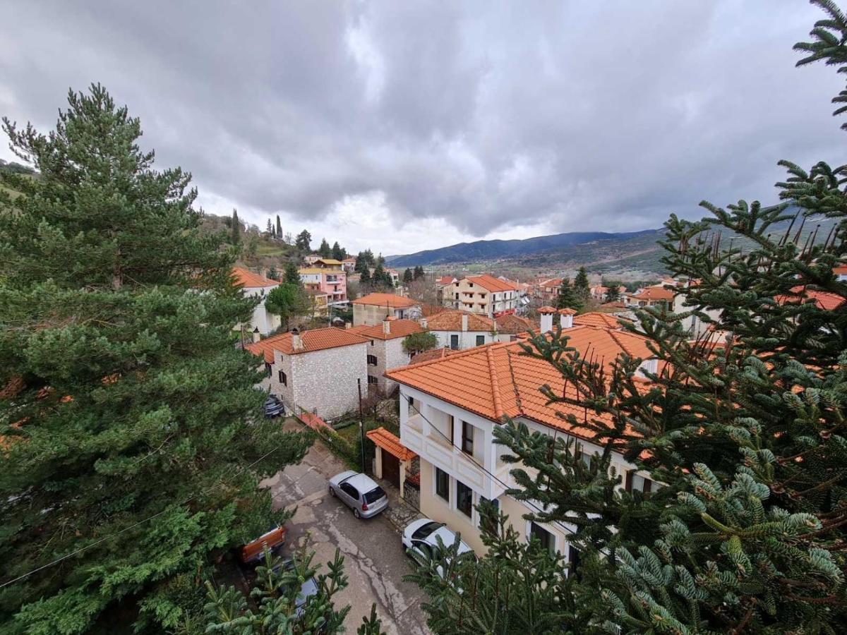 Papastavrou Apartments Kalavryta Exteriör bild
