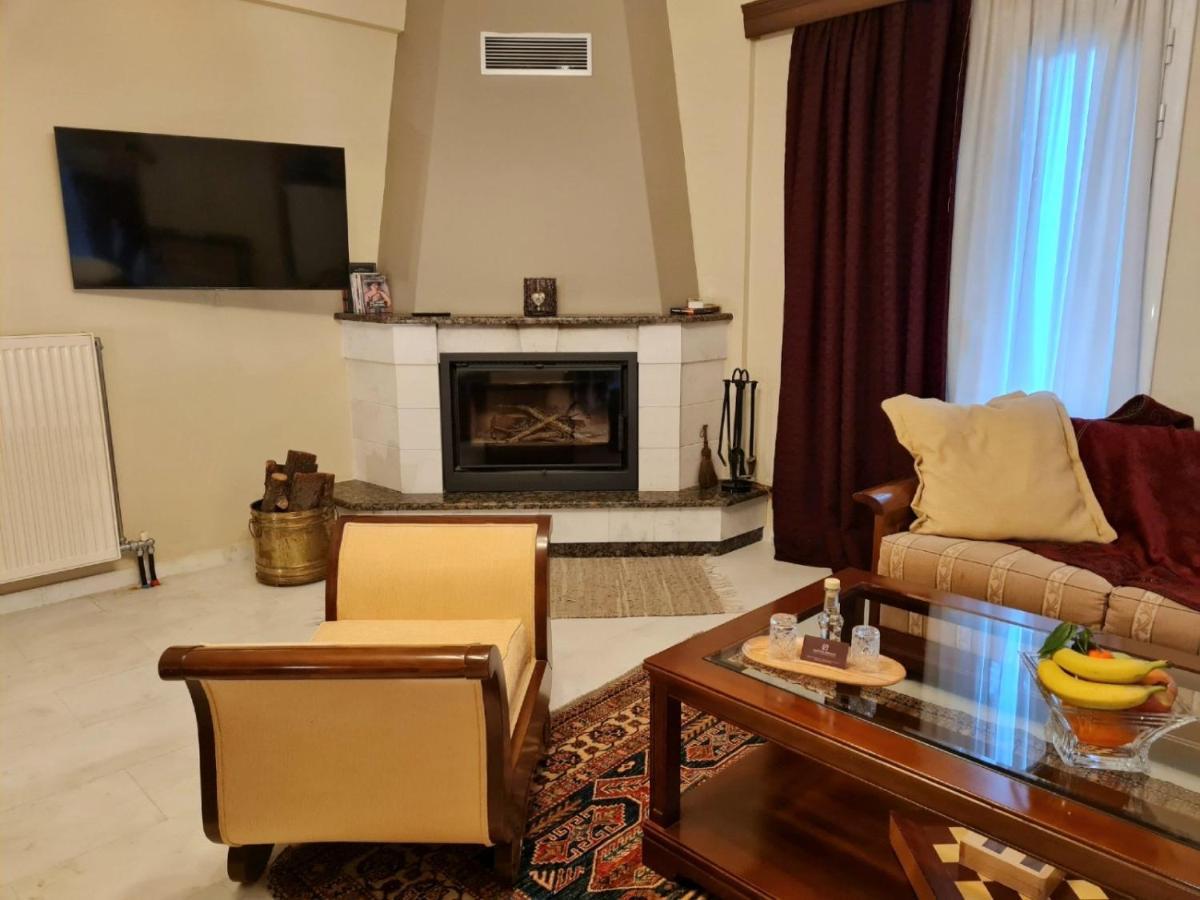Papastavrou Apartments Kalavryta Exteriör bild